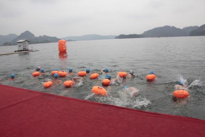 跟屁虫 浪姿