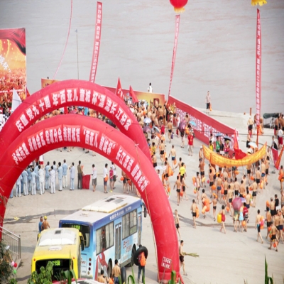 2011.06.19 中国上海游泳世界锦标赛公开水域--指定游泳安全浮漂(跟屁虫牌)